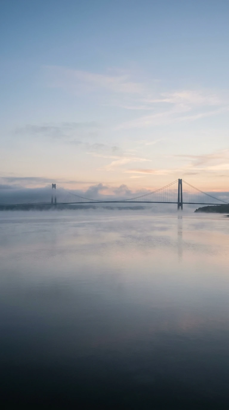 Le pont vu de loin, juste sa courbe principale